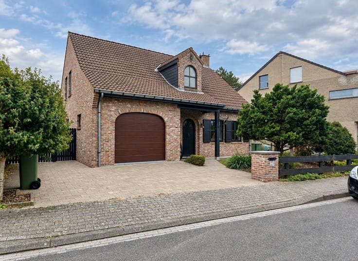 Authentieke en energetische woning met prachtige tuin op ...