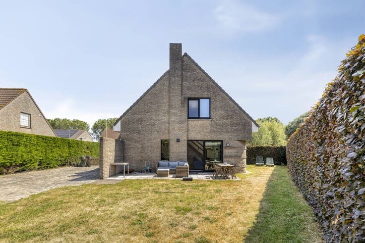 Detached house with garage for sale in Sijsele (Damme)