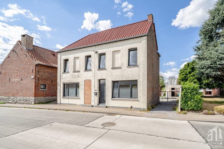House in Brunehaut