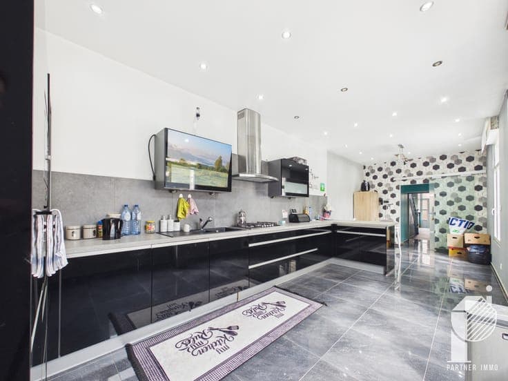 House for sale in Dison, 4 bedrooms, 2 bathrooms with garden