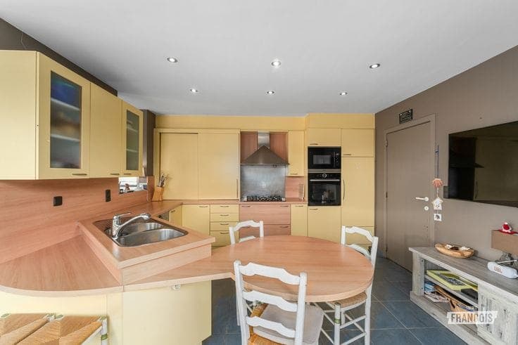 Ready-to-move-in house with 3 bedrooms and a cozy garden in…