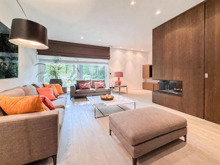 Exclusive villa with indoor swimming pool in Beisbroek area