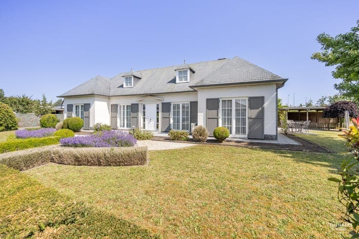 Statige villa met gelijkvloers wooncomfort op een toploca...