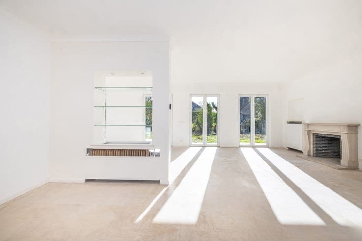 BEAUTIFUL 5-BEDROOM VILLA IN WATERLOO