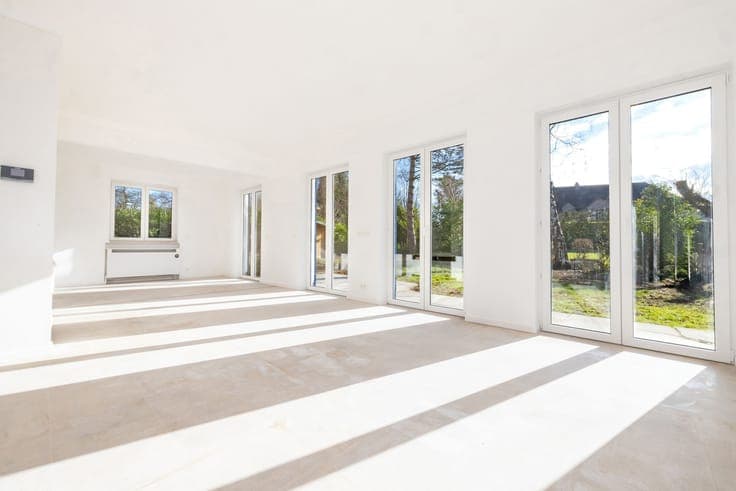 BEAUTIFUL 5-BEDROOM VILLA IN WATERLOO