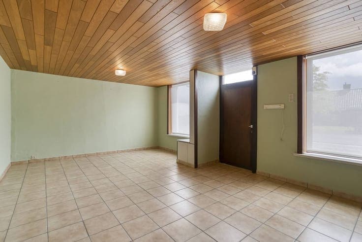 Detached house for sale in the Abeelseweg in Poperinge