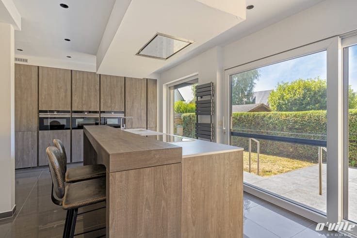 Charming, cozy home in the highly sought-after Steenokker...