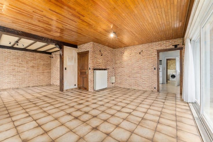 Single-story home for sale in Zwevegem