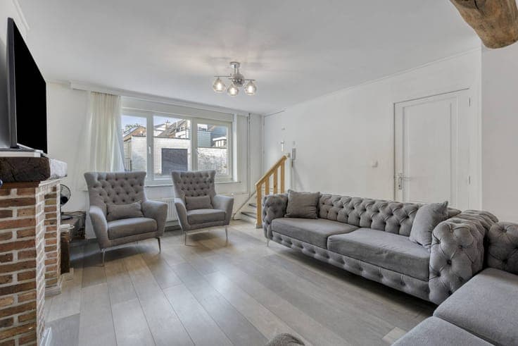 Spacious 4 bedroom home for sale in Strombeek