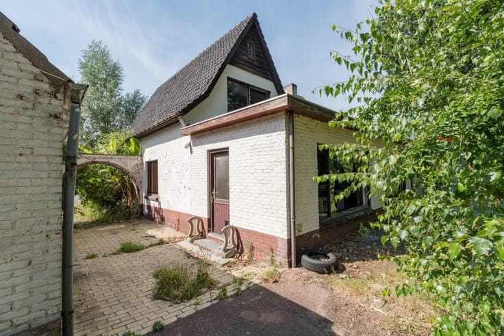 Ruime multifunctionele woning met een toonzaal en een sch...