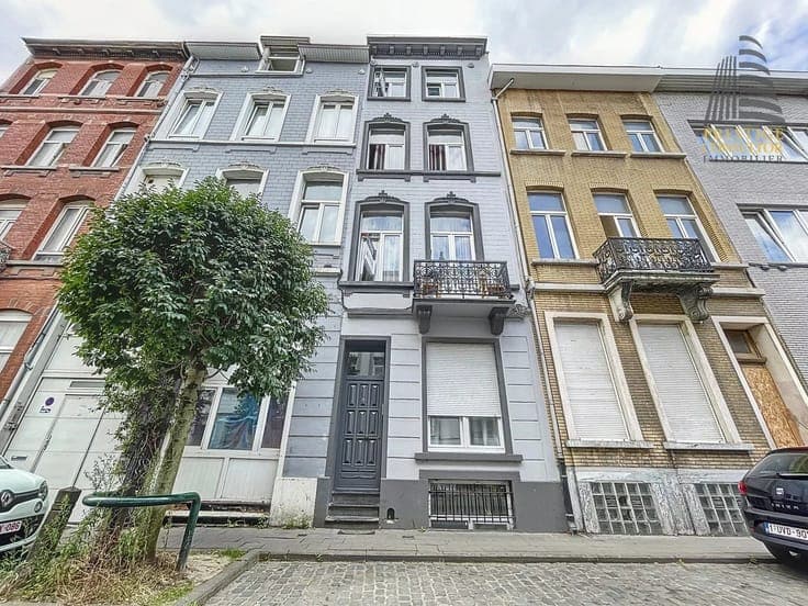 Sale - Building Laeken - 450,000 €