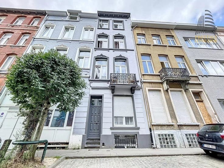 Sale - Building Laeken - 450,000 €