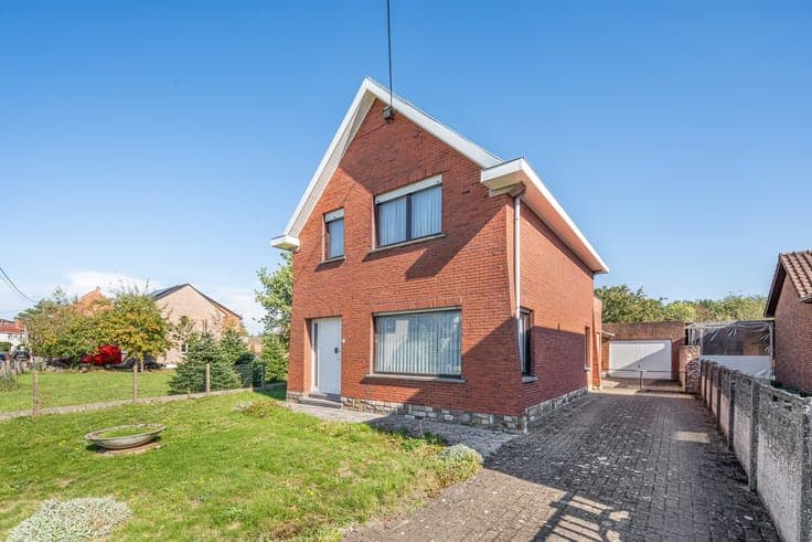 Goed gelegen, te renoveren woning in Wilsele op een perce...