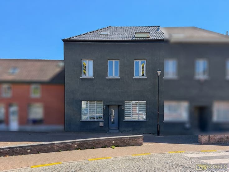 Te koop, Instapklare en energiezuinige gezinswoning met v...