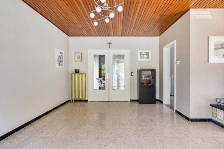 Detached house with spacious garden in a prime location in H