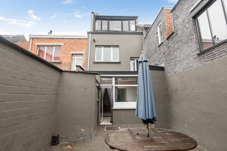 Spacious home packed with possibilities!