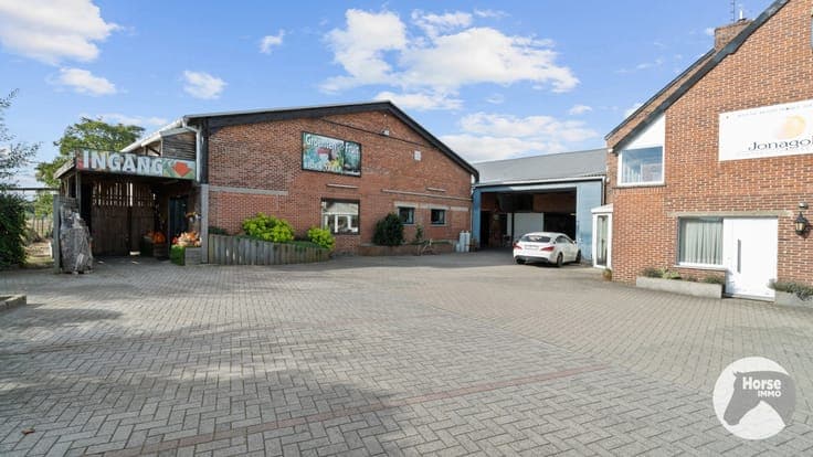 DIEPENBEEK - Woning met loods en winkelruimte op ca 2ha