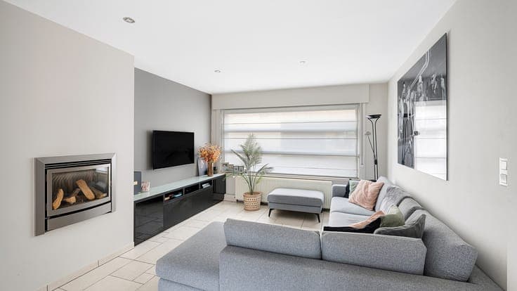 Ready-to-move-in family home located 400 meters from the se