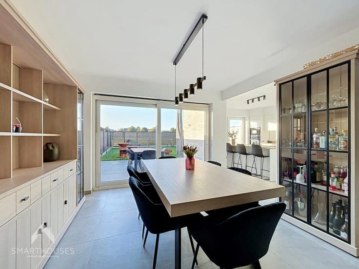 Recent home (2024), 3 beds, garden and garage