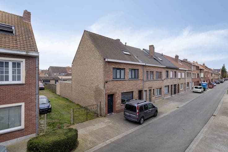 Newly built house with 3 bedrooms in Oude Hoogweg in Sint-Kr