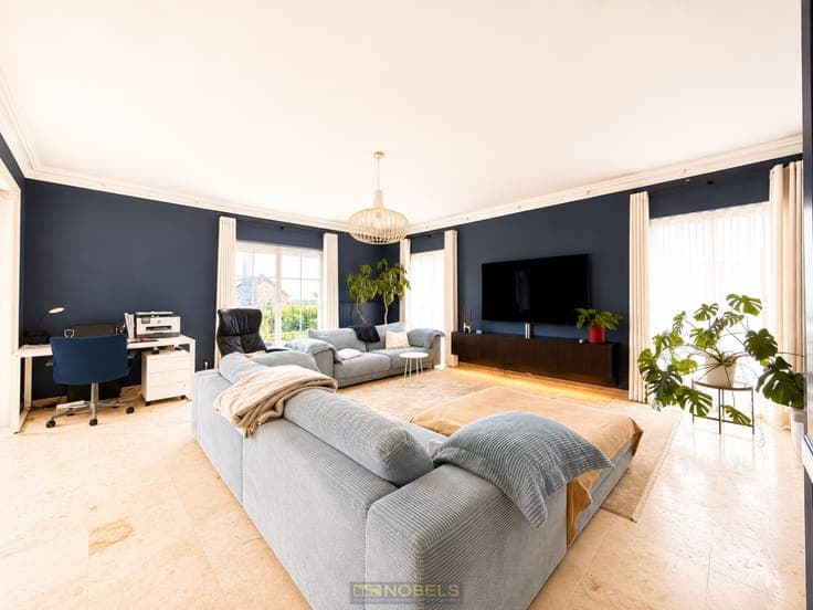 Te koop, ruime open bebouwing met opslagplaats (90m²) en ...