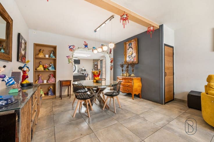 Maison entièrement rénovée à Luingne