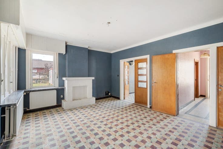Renovation / demolition house on 1,849m² located in Westerl
