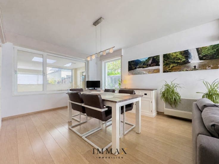 Live and work in a green and peaceful environment