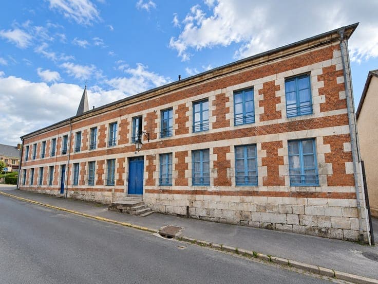 INCOME PROPERTY – 15 APARTMENTS – 910 M² OF LIVING SPACE