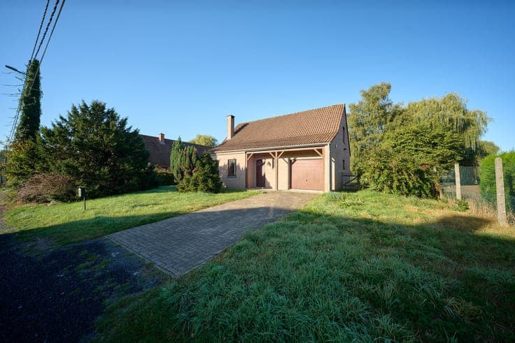 House in Masnuy-Saint-Jean