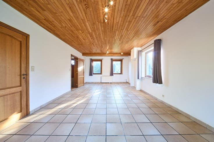 House in Masnuy-Saint-Jean