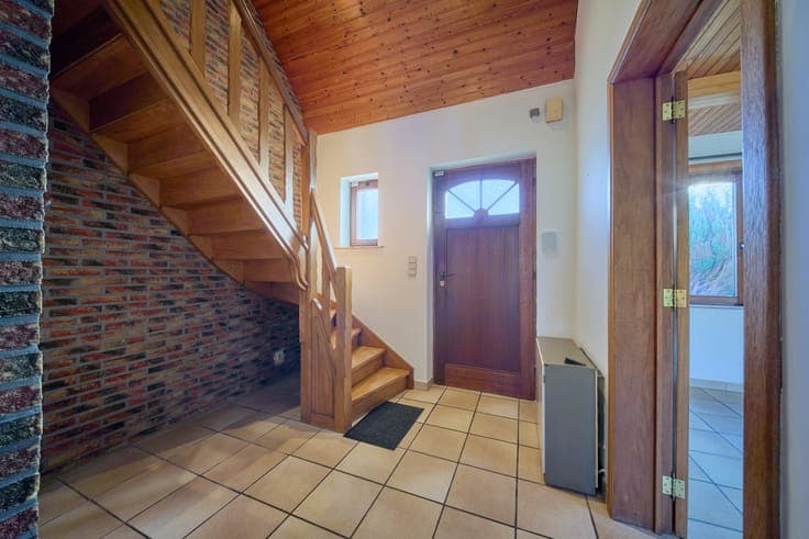 House in Masnuy-Saint-Jean