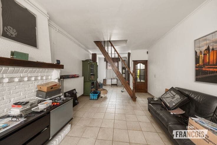 Family home with 3 bedrooms and garden for sale in Sint-And…