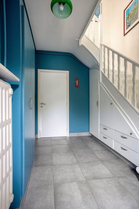 Move-in ready family home with sunny garden, 3 rooms