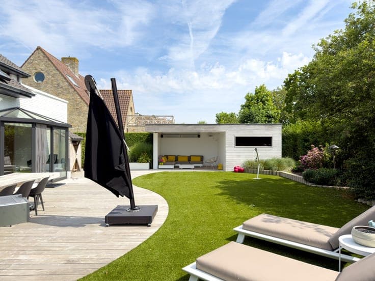 Volledig gerenoveerde villa in moderne architectuur, 4 sl...