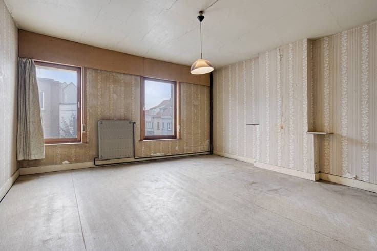 House with spacious sunny garden for sale in the center of K