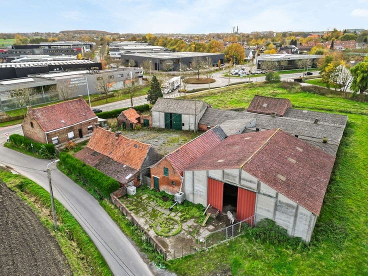 Property with potential for sale in Zwevegem