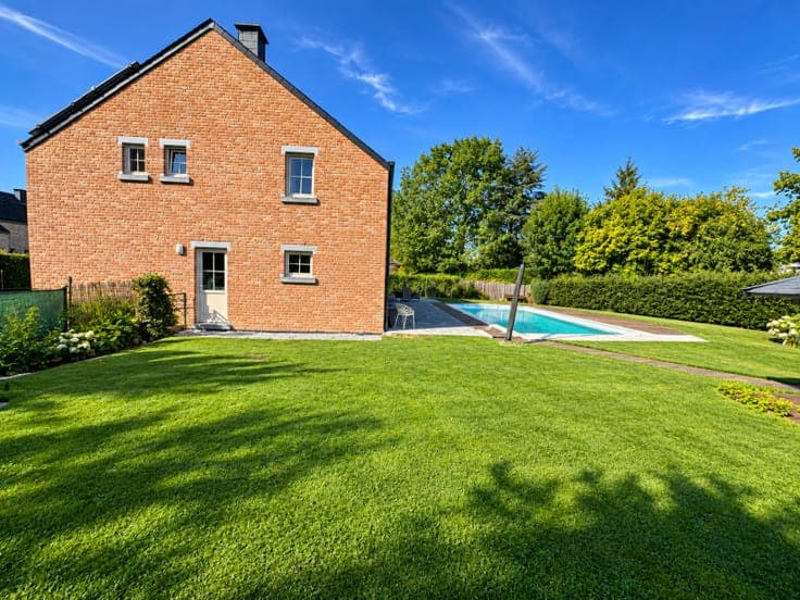 House in Erpent