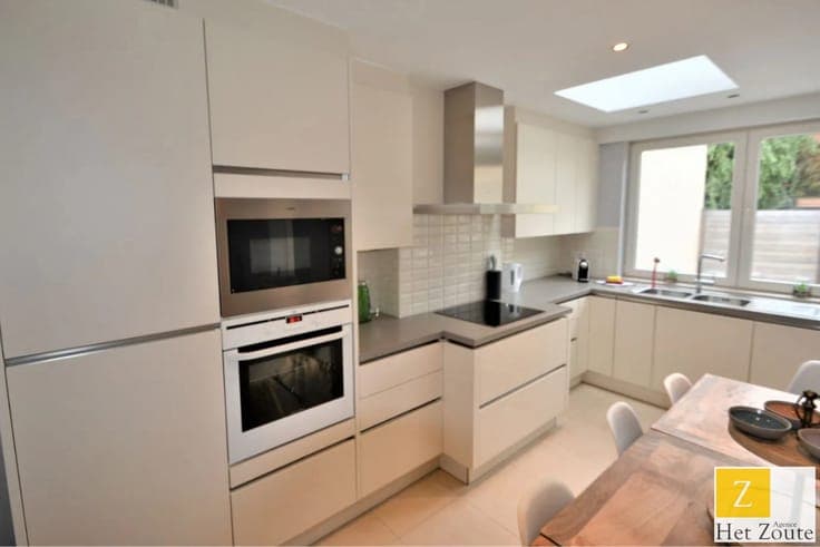 Investment 24000 Eur/year rented - Old Town Knokke