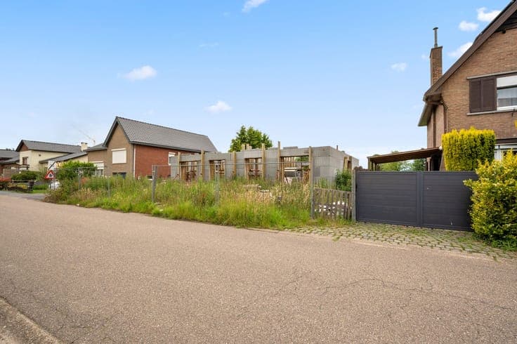 Semi-detached new-build homes in Loksbergen