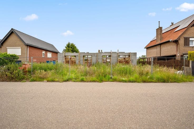 Semi-detached new-build homes in Loksbergen