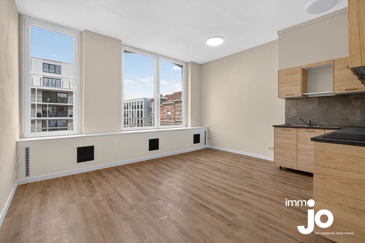 A renovated, move-in-ready property of 100 m² close to th...