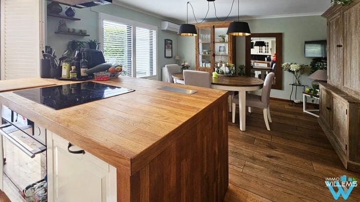 Spacious move-in ready home with office – EPC A