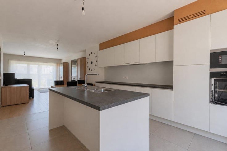 GAVERE – RECENTE WONING MET 3 SLPK EN 2 BDK OP TOPLOCATIE!
