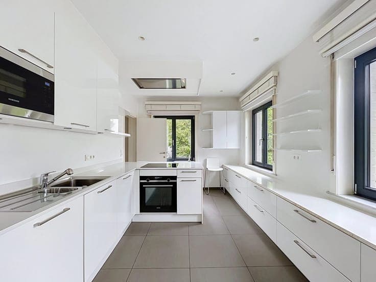 Fort-Jaco – House with 3 facades and garden in a privileged