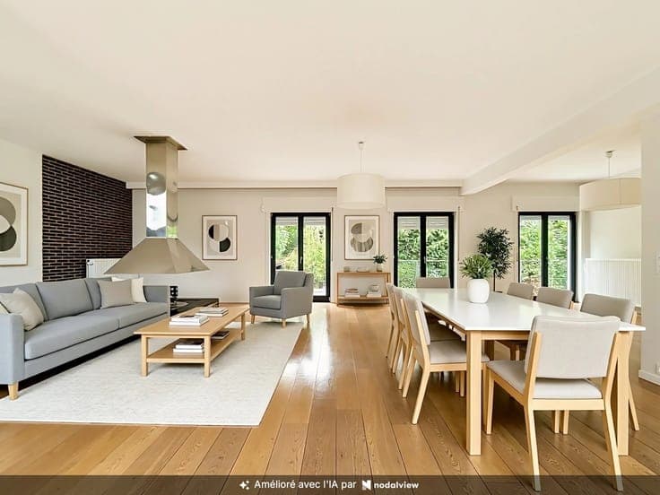 Fort-Jaco – House with 3 facades and garden in a privileged