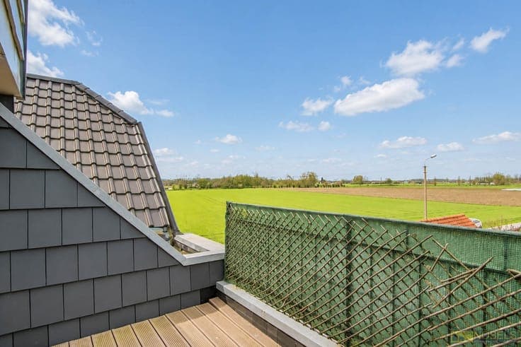 For sale, energy-efficient home with integrated garage in...