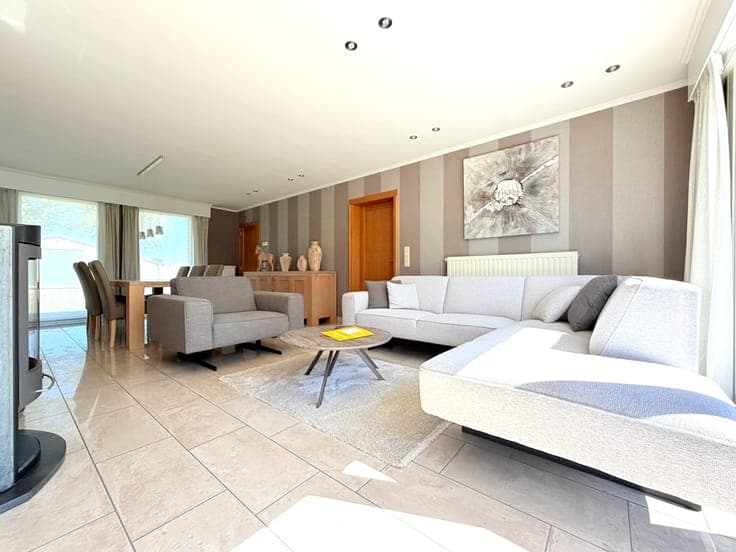 Exclusieve eigendom met 4 slaapkamers (5682m²)