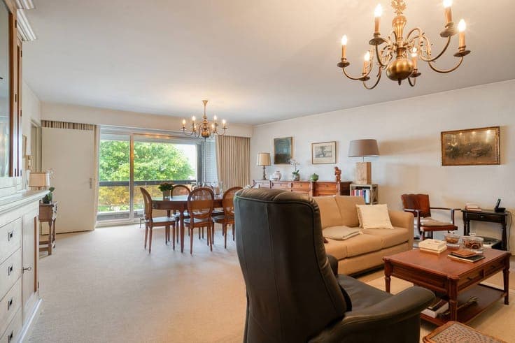 Investment property with 12 apartments in Boom
