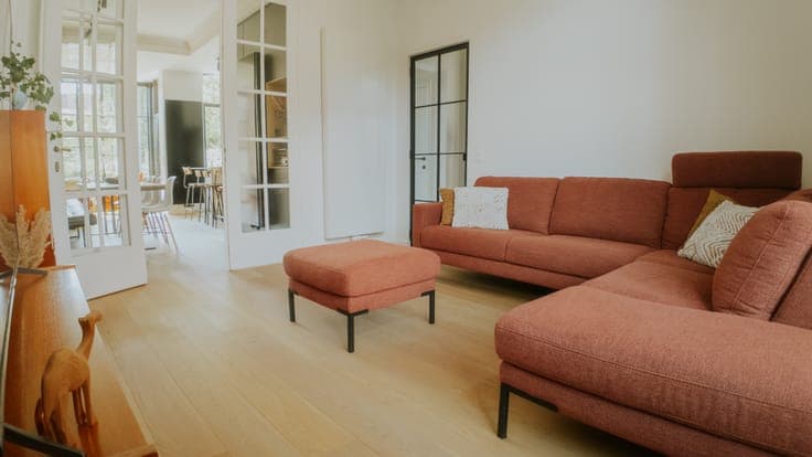 Characterful 1920s town house, 6 bedrooms, Matadi
